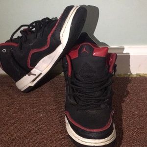 Kids air Jordan’s size:5 basketball shoes